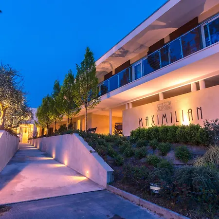 Maximilian 3*