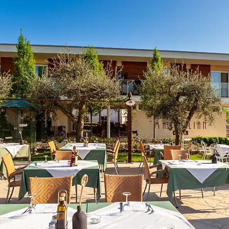 Maximilian 3* Bardolino