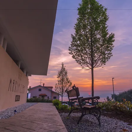 Maximilian Szálloda