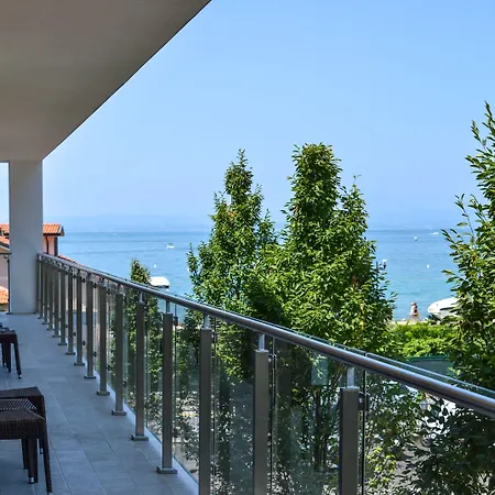 Maximilian ホテル バルドリーノ