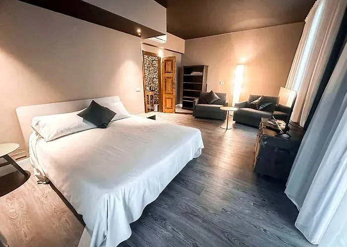 Maximilian 3* 바르돌리노