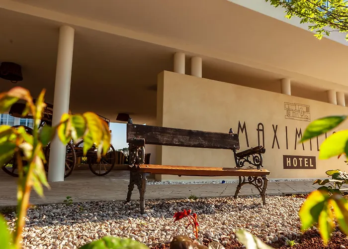 Maximilian 3* 바르돌리노